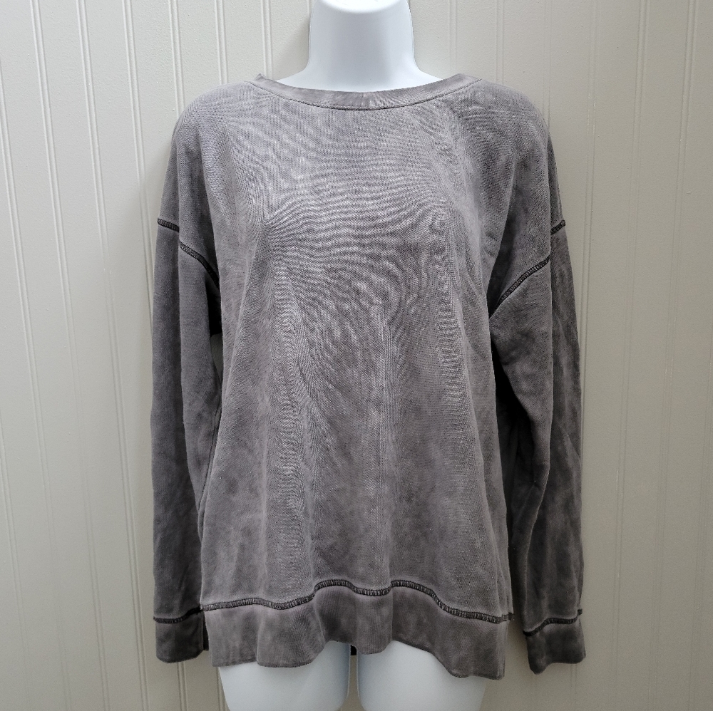 NWT American Eagle Outfitters gray sweatshirt